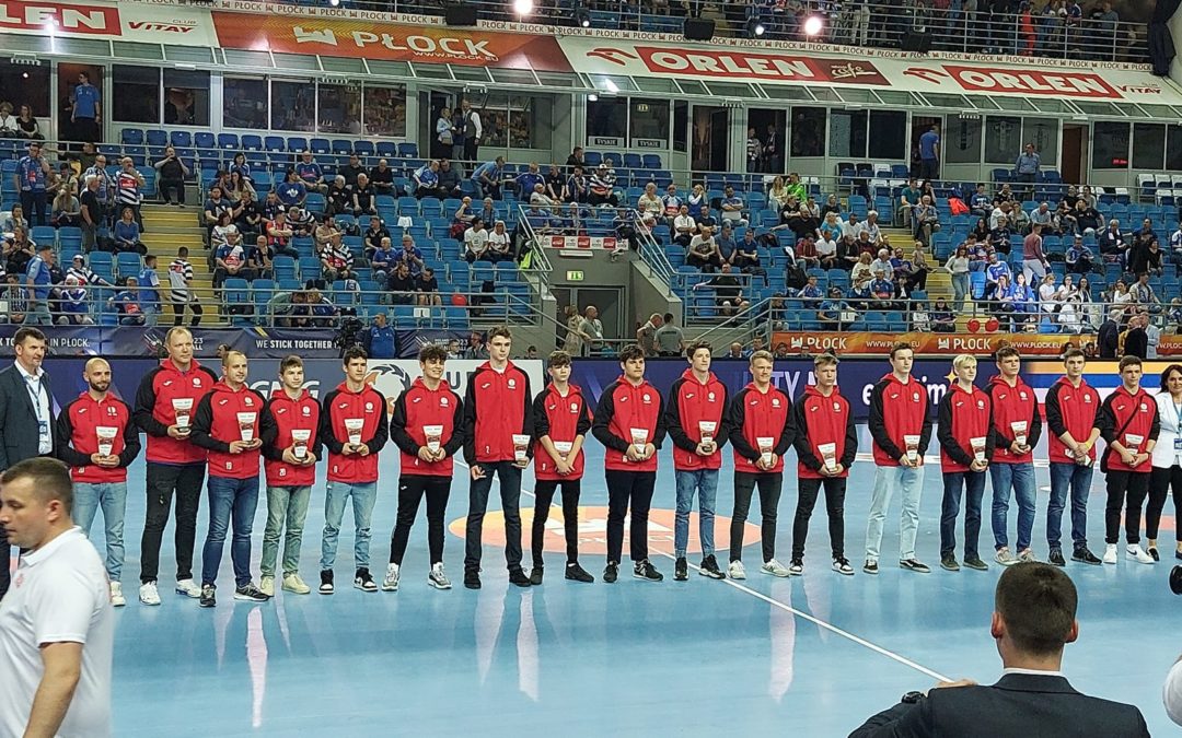 Ceremonia wręczenia nagród dla złotych medalistów XXVIII Ogólnopolskiej Olimpiady Młodzieży Podlaskie 2022